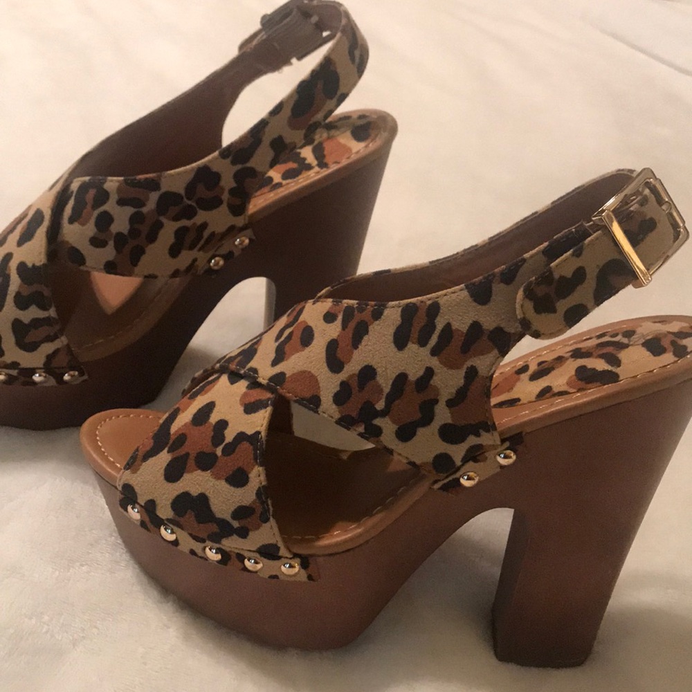 Leopard Heel - Picture 4 of 4